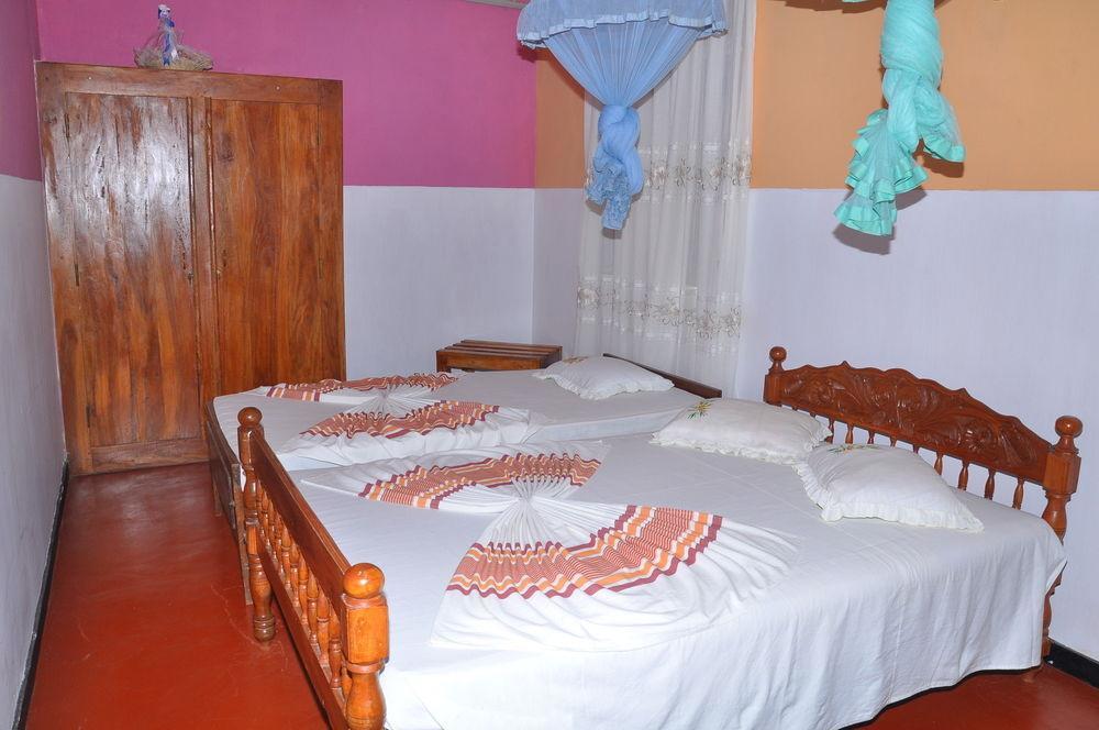 Sanoga Holiday Resort Тисамахарама Екстериор снимка