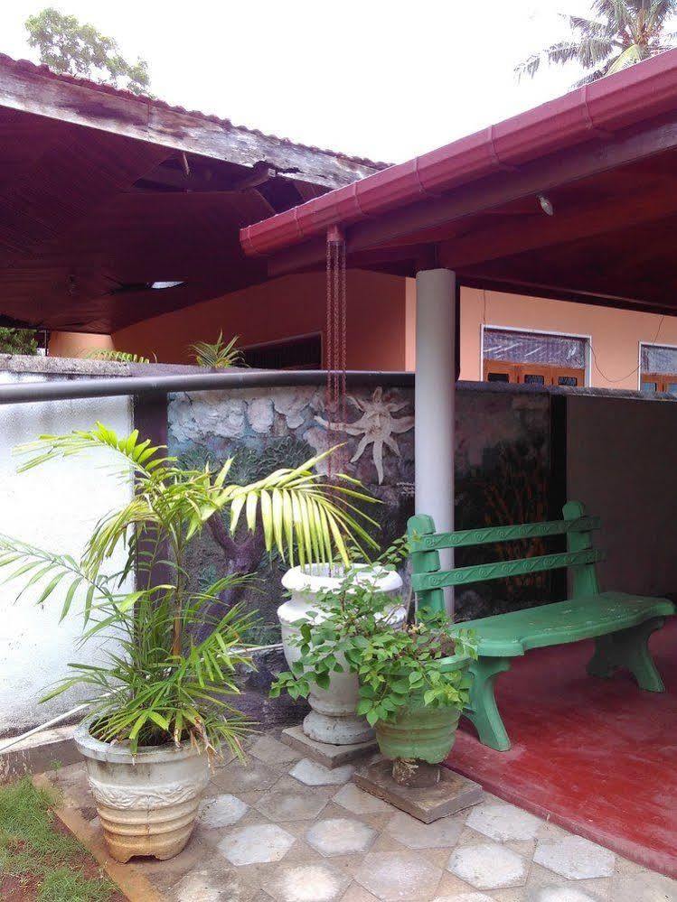 Sanoga Holiday Resort Тисамахарама Екстериор снимка