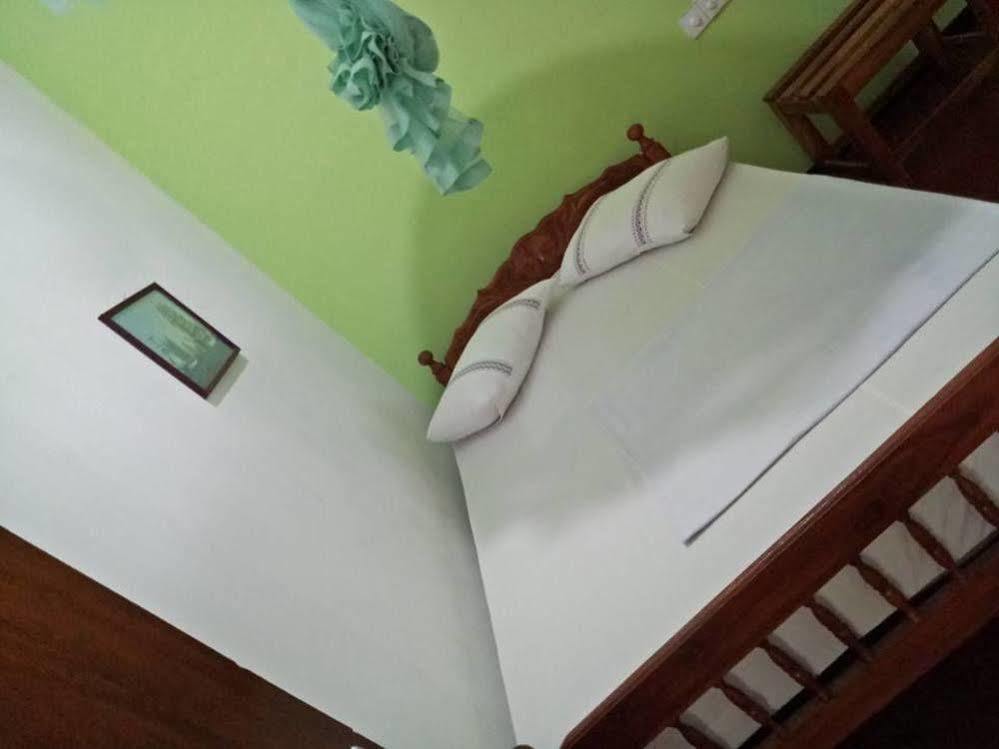 Sanoga Holiday Resort Тисамахарама Екстериор снимка