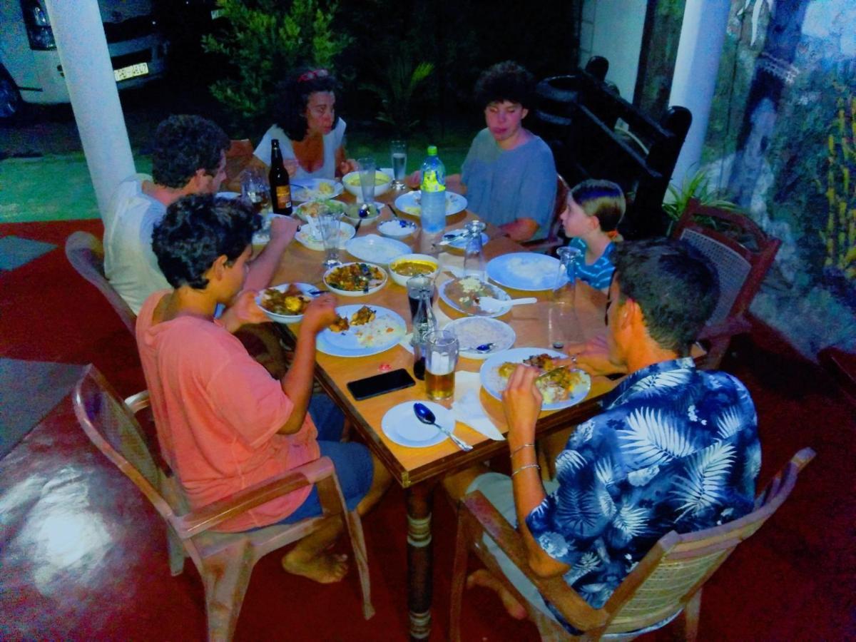 Sanoga Holiday Resort Тисамахарама Екстериор снимка